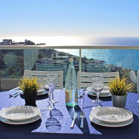 Apartment High Rise On The 39th Floor With Private Terrace And Sea Views