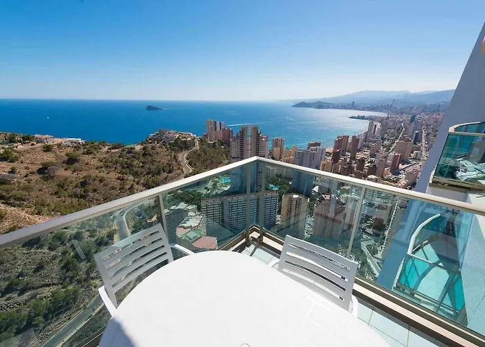 High Rise On The 39th Floor With Private Terrace And Sea Views *