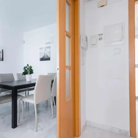 Appartement High Rise On The 39th Floor With Private Terrace And Sea Views *